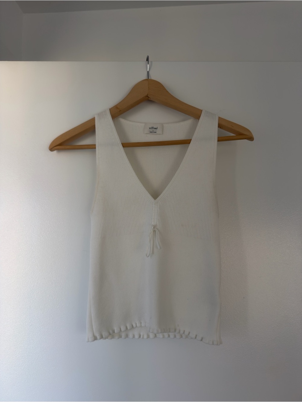 Wilfred Cream Ribbed V-Neck Tank with Front Tie